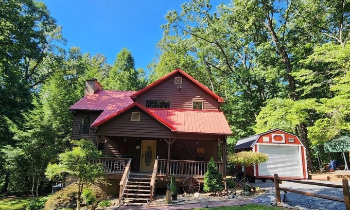 Ocoee Cabin | Cozy Cabin near Ocoee Lake in the Cherokee National Forest. Natures Paradise.