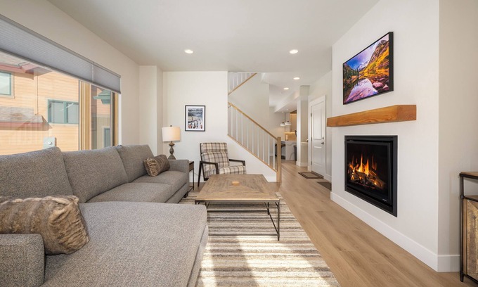 Pole Creek Meadows Cabin | Cozy cabin near Winter Park w/fireplaces