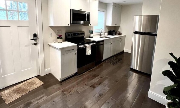 Centerville Apartment | Cozy Centerville Getaway - Close to Cape Cod main attractions
