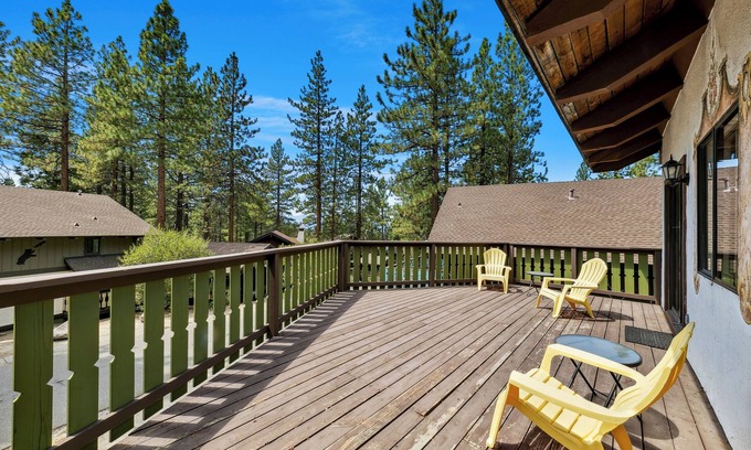 Bijou Park House | Cozy Chalet Retreat in South Lake Tahoe - Near Heavenly Ski Resort mv12