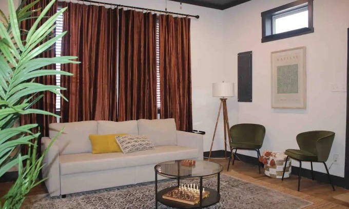 Soulard Apartment | Cozy Chic home in the heart of Soulard