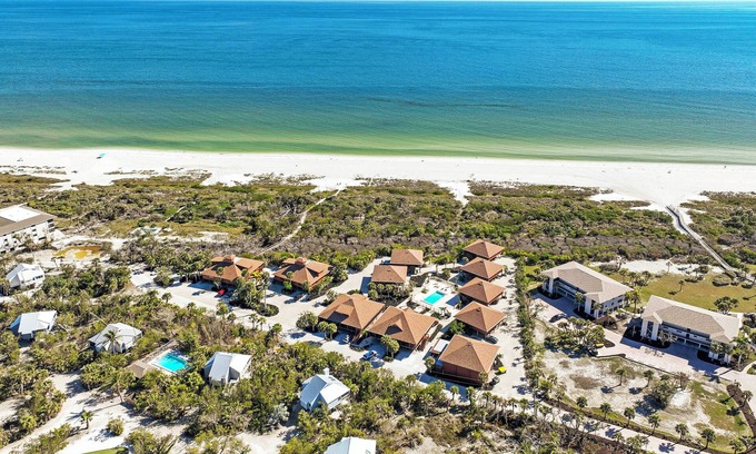 Sanibel Condo | Cozy Coastal Haven - Your Relaxing Sanibel Getaway - Private Beach - Pet Friendly - Signal Inn 07