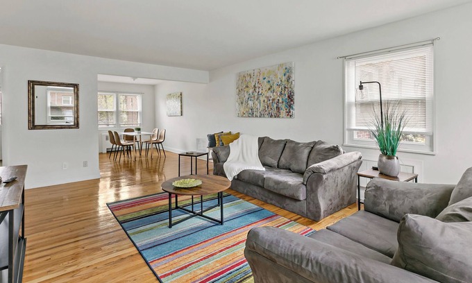 Cove - East Side - Shippan Apartment | Cozy & Comfortable Stamford Apartment! Half hour from NYC!