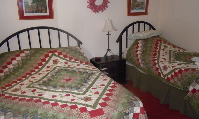 Jackson Condo | Cozy condo in the White Mountains- Close to Storyland!