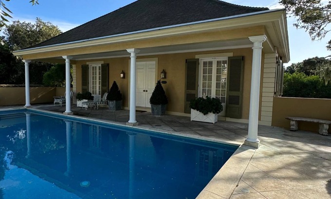 Pebble Beach Cottage | Cozy Cottage 3 minutes away from Pebble Beach Lodge!
