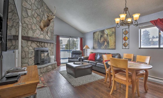Fraser Apartment | Cozy Fraser Mtn Retreat with Shuttle to Winter Park
