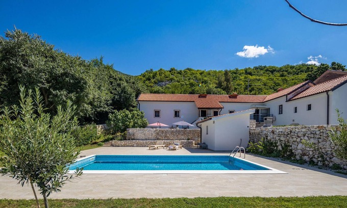 Tribalj House | Cozy home in Tribalj with kitchen
