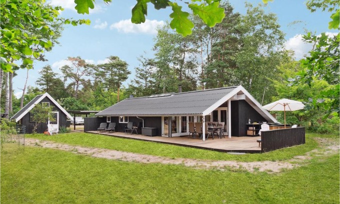 Hoensinge House | Cozy Home In Vig With Wifi