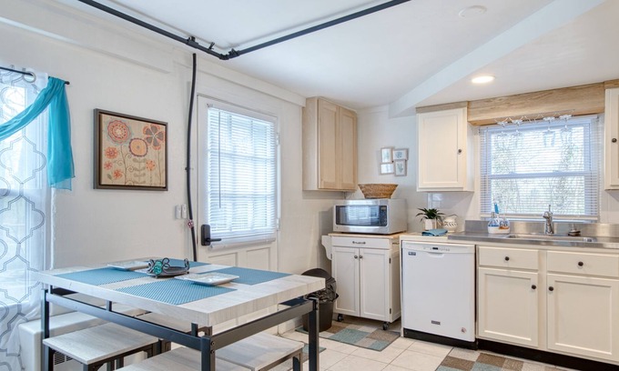 Miller Southside House | Cozy home walking distance to the VT Lane stadium.