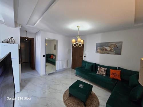 El Aouina Apartment | Cozy hotel-style emerald apartment