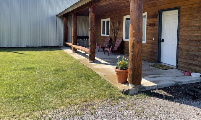 Whitefish Cabin | Cozy house just outside of Whitefish!