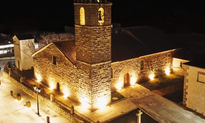 Navaluenga House | Cozy house near natural pools & Gredos - 1.5 hours from Madrid