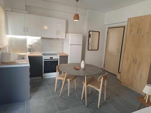 Ampelokipoi Apartment | Cozy one bedroom studio in Ampelokipi