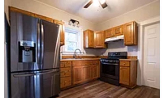 Mount Vernon House | Cozy serenity modern bungalow with all the comforts like home.