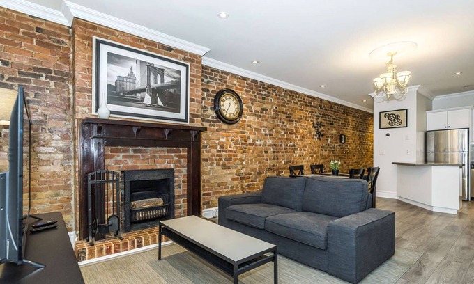 Little Portugal Apartment | Cozy Spacious 2Bedroom Main Level Suite