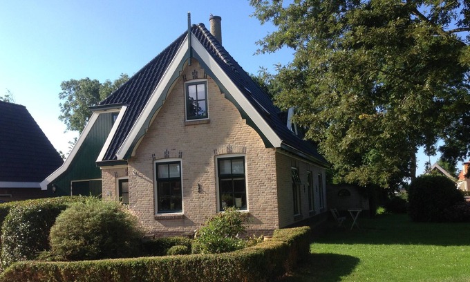 Burgerbrug House | Cozy stolp home near the sea and forest