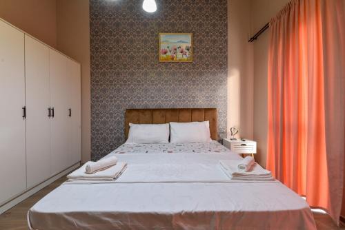 Vake-Saburtalo Bed & Breakfast | Cozy Villa In The Suburbs