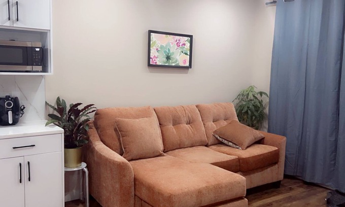 Calgary House | Cozy walkout basement close to YYC airport 2 bed 1 bath East facing