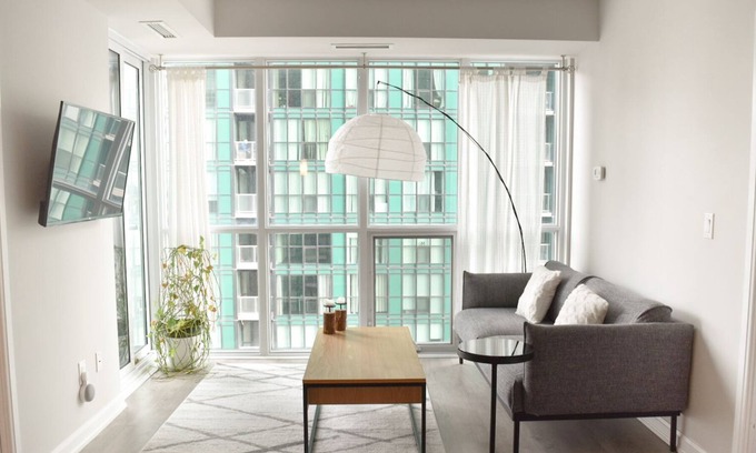 North York Condo | Cozzzy Condo at the Heart of Mid Town Toronto