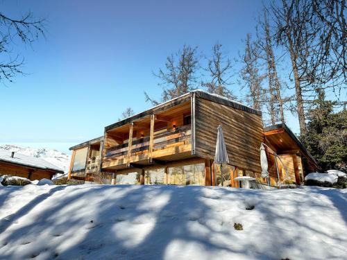 Lens Ski Chalet | Crans Montana under the stars