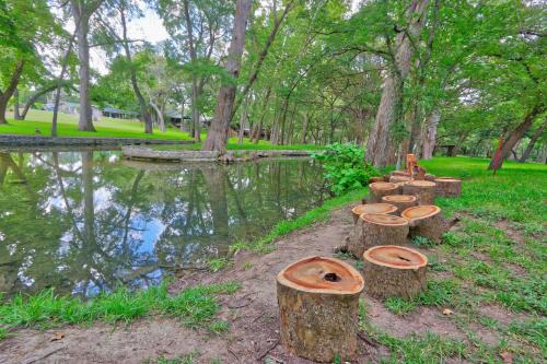 Wimberley House | Creekside Retreat