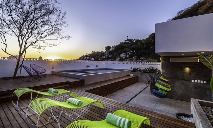 Emiliano Zapata Apartment | Cuale Condo Retreats