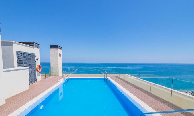 Carretera de Cadiz Apartment | Cubo's Sea View Pacifico Street & Free Parking