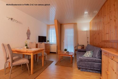 Ueckeritz Apartment | Dünenhaus Fewos - Zum Strand 50m