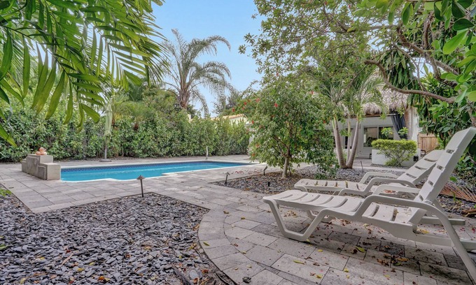 Victoria Park Villa | Daddy House