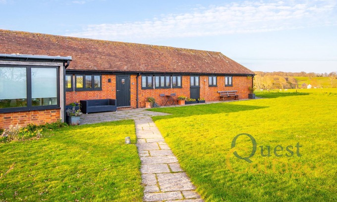 Playden House | Dairyman's Barn - Playden, Near Rye - Countryside Retreat - Sleeps 6