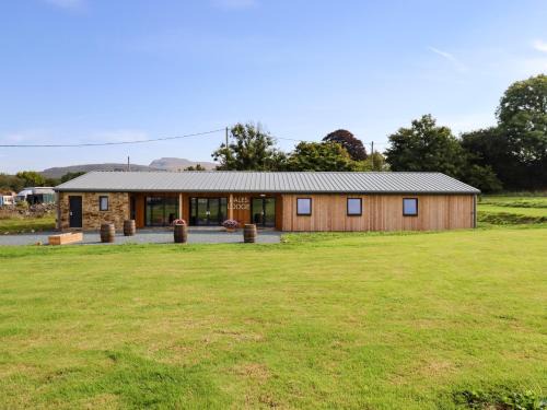 Ingleton House | Dale's Lodge