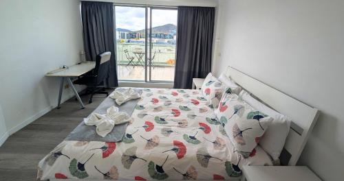 City East Apartment | Dana-Cozy Private Room in Shared Central Apt-Rm 2