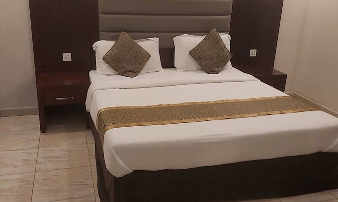 Al Ulaya Apartment | Danat 1 Apartments