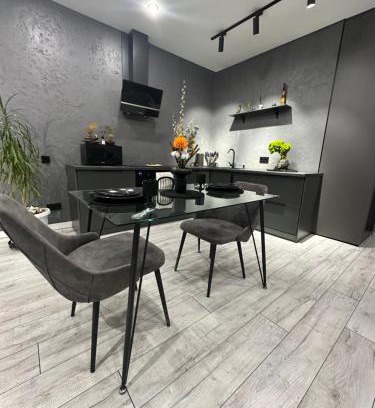 Kaztsik Apartment | Dark Loft