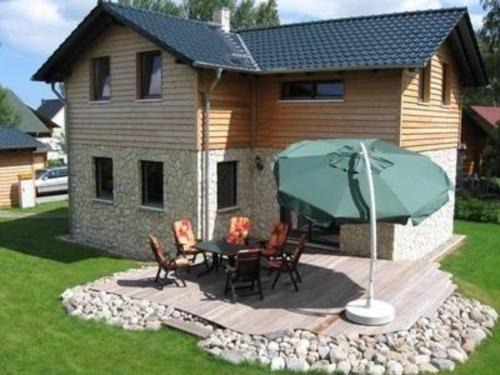 Fuhlendorf House | Dat Steinhus, Ferienhaus in Fuhlendorf mit Sonniger Terrasse