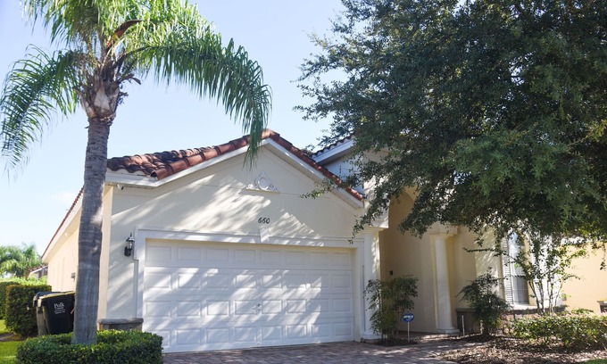 Florida Pines House | Davenport Vacation Homes by Shine FM