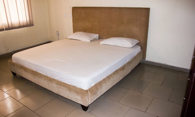 Lagos Hotel | David Royal Suites