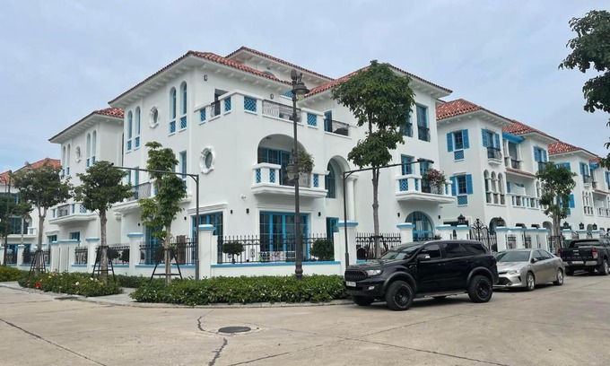 Ha Long Villa | DAYTH VILLA