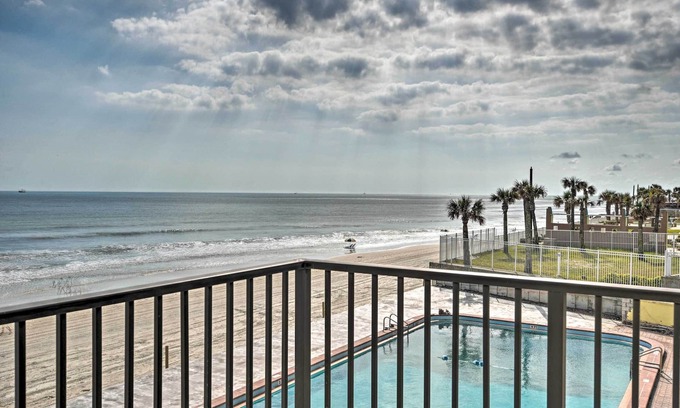 Daytona Beach Apartment | Daytona Beach Studio w/Pool + Ocean Access!