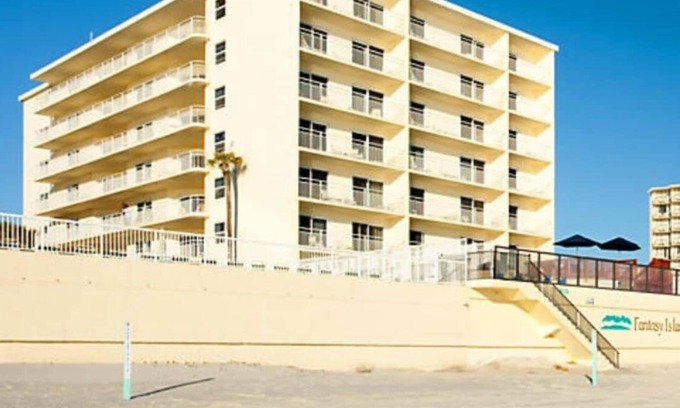 Daytona Beach Resort | Daytona Beach Resort, Beach and Bikes