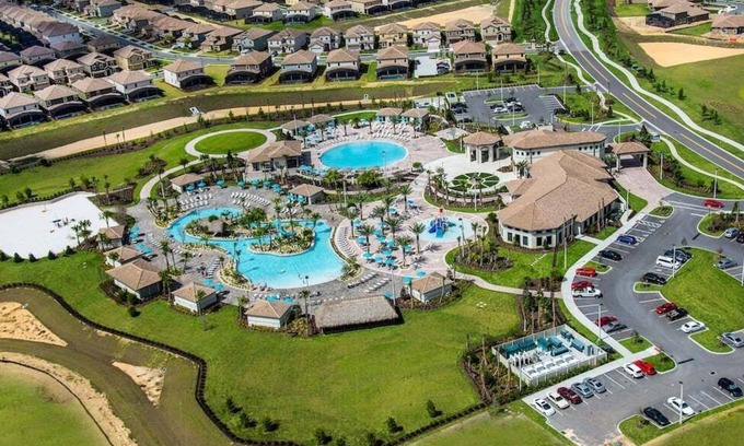 Davenport Villa | Dazzling 8BR Villa w Pool/Spa Near Disney