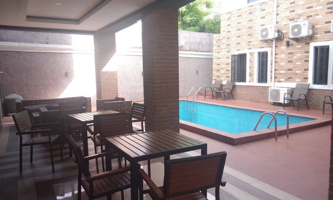 Enugu Hotel | De Gladys Hotel