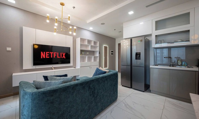 District 4 Apartment | DE LA SOL Centre Point