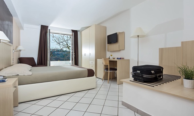 Sant'Agata sui Due Golfi Bed & Breakfast | De Maria House Bed & Breakfast