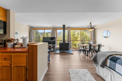 Lakeside Village Apartment | Decatur 1797 by Summit County Mountain Retreats