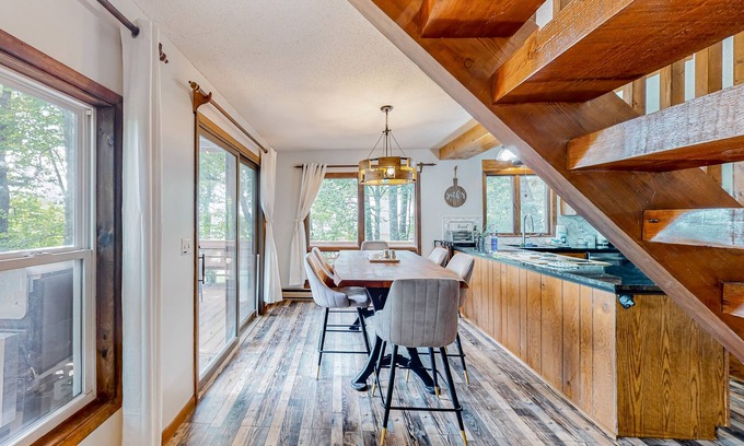 Newland Cottage | Deck of the Woods | Cottage in Newland lined by trees with pool & tennis access