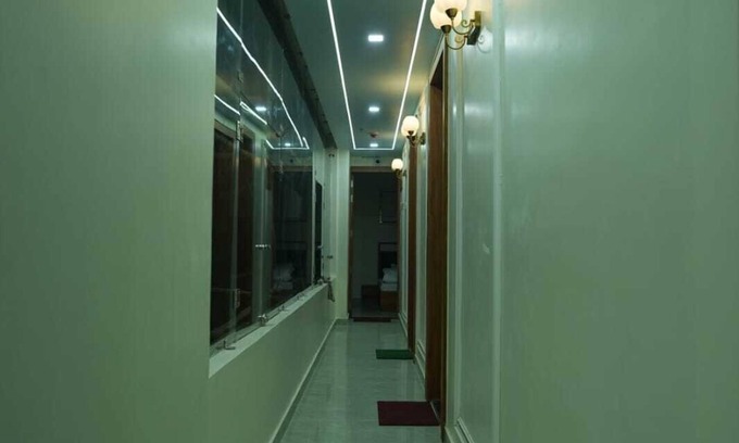 Mathura Hotel | Deep Palace Inn