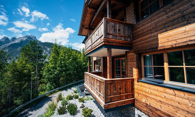 Scharnitz Apartment | Deer Suite at the gate to the Karwendel