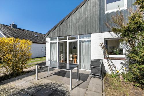 Busumer Deichhausen House | Deich Hus