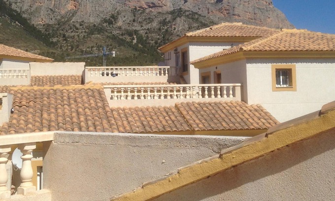 La Colina House | Delightful House With Views across the coast of Altea close to all amenities